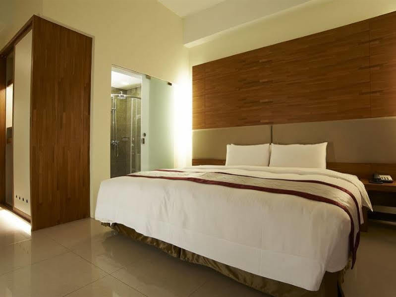Master Hotel Tajpej Buitenkant foto